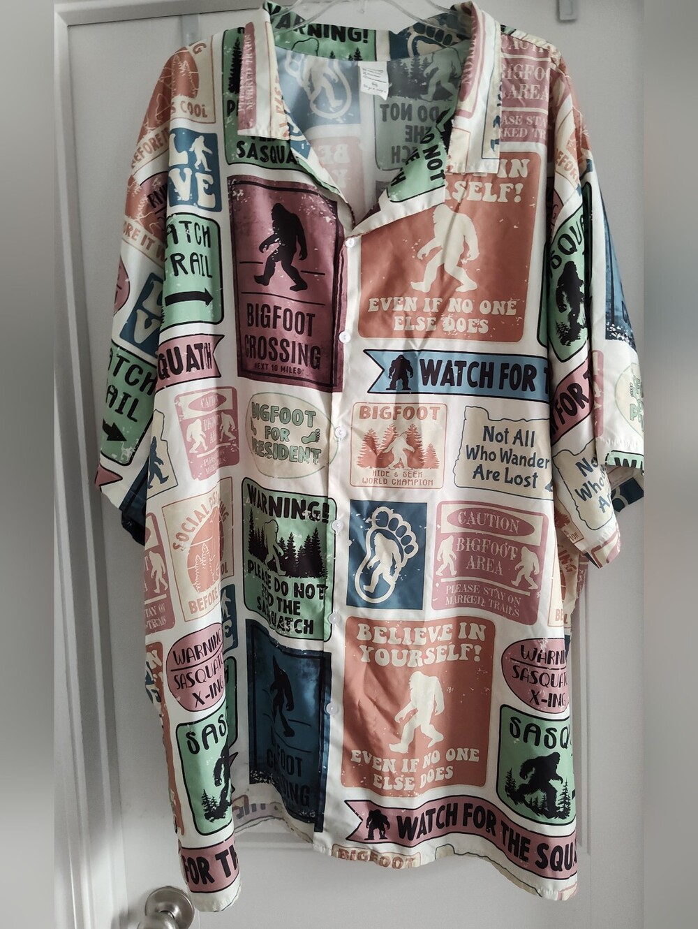 Graphic Big Foot Patchwork Camp Shirt in Green, Blue, Gray 5 XL